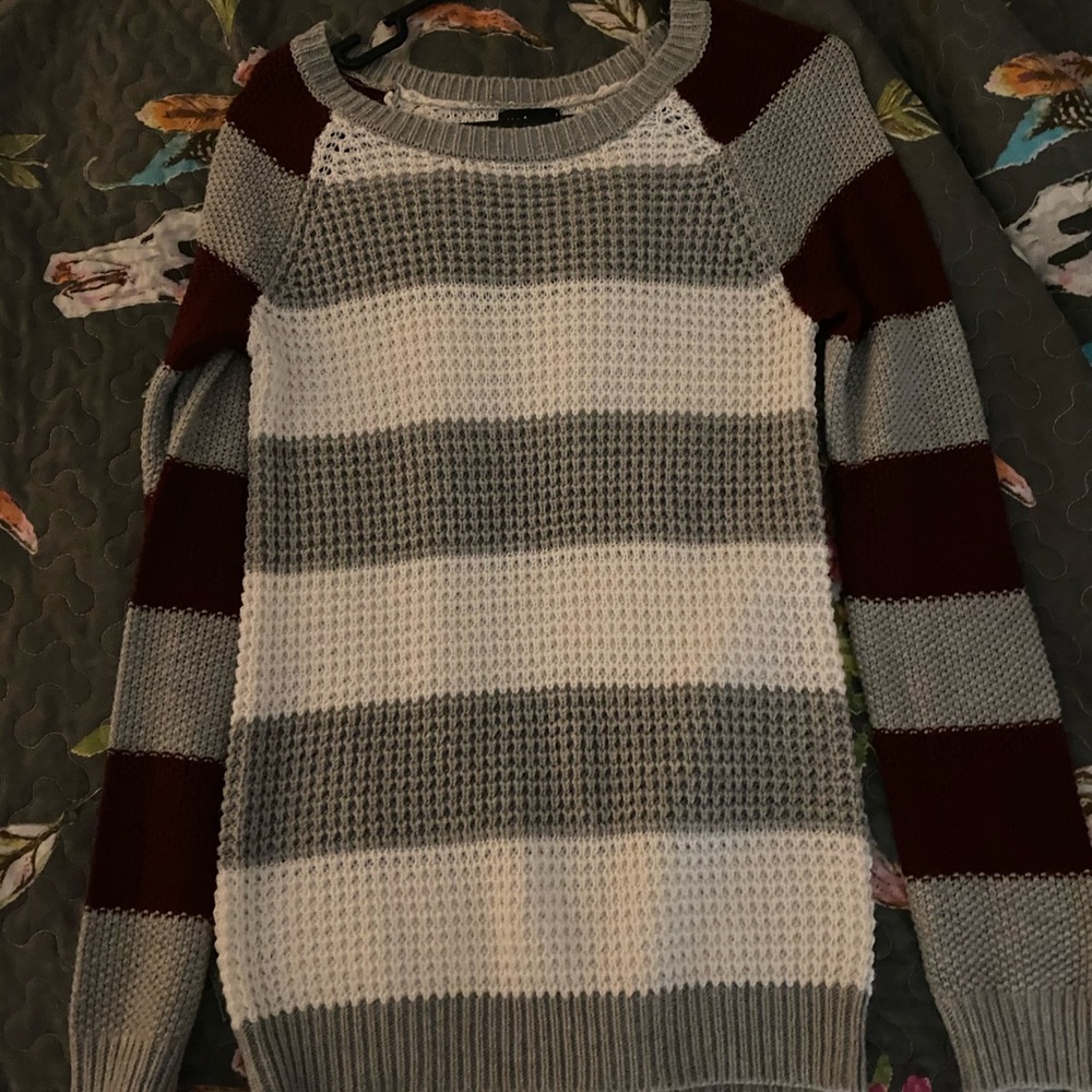 Tri color sweater